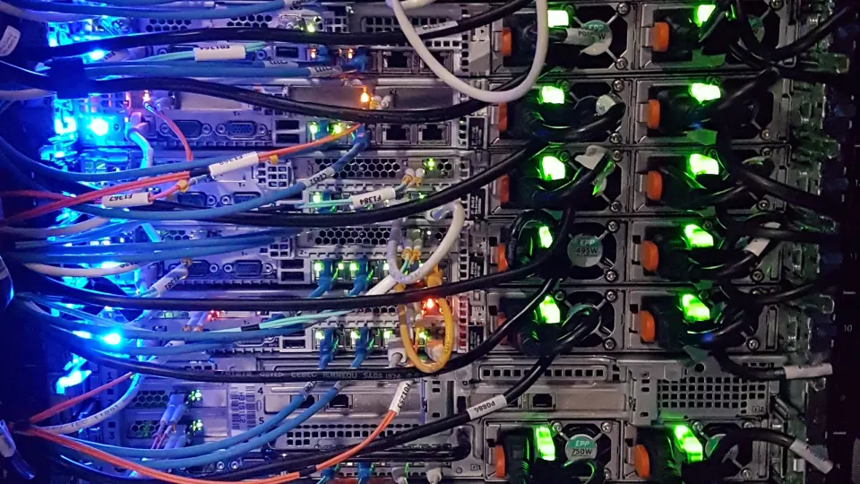 Construire un backbone routeur/VPN flexible avec VyOS, de zéro à l'édition VPS
